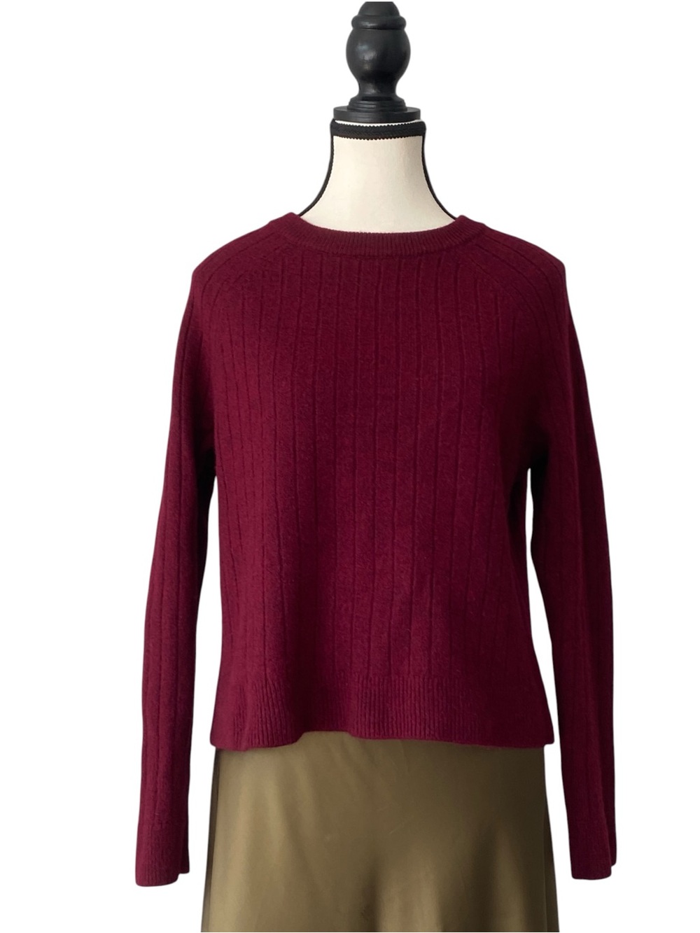 Nicole Miller Maroon Red Ribbed 100% Merino Wool Crewneck Sweater Size M